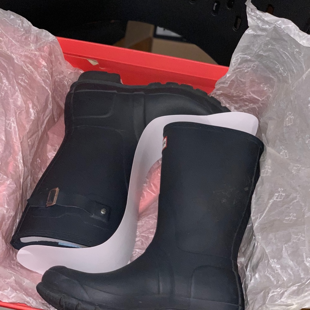 Navy Blue Short Hunter Boots Women’s Size 9